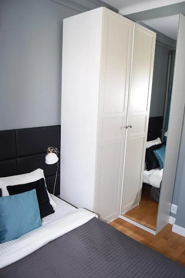 Be My Guest - Hoza Studio - Pkin Super Centrum Metro Wi-Fi Breakfast Varsovia 0*,  Polonia