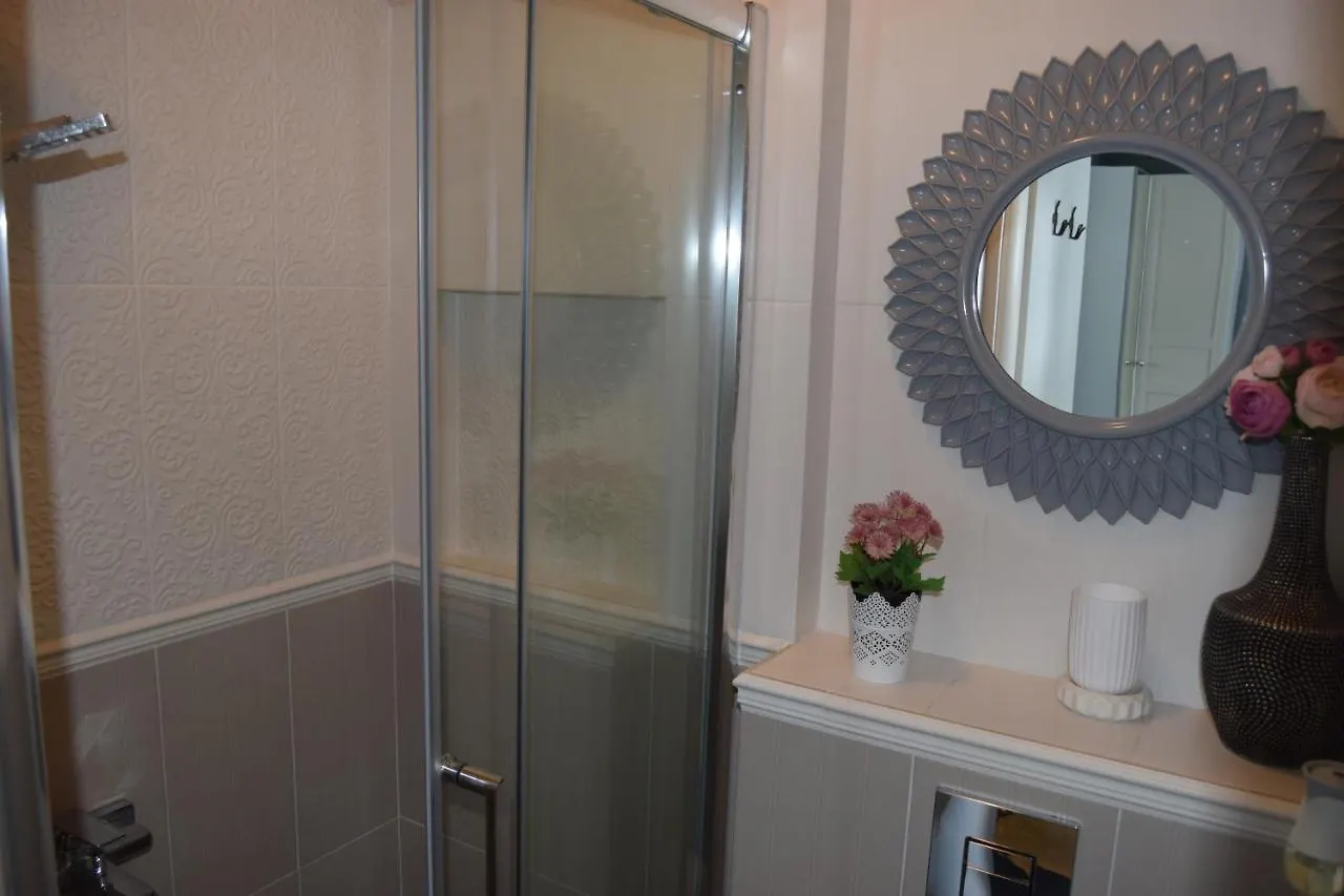 Be My Guest - Hoza Studio - Pkin Super Centrum Metro Wi-Fi Breakfast Varsovia 0*,